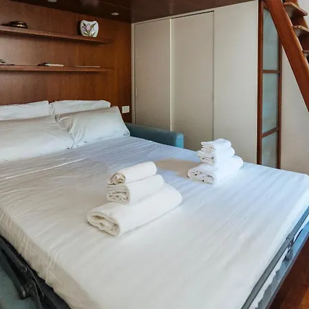 Aurelia Harbour 103